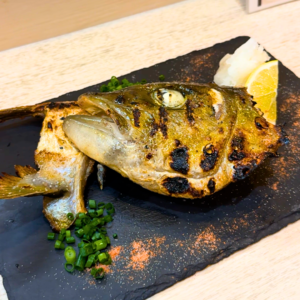 ブリのカマ焼き 1組1皿無料
